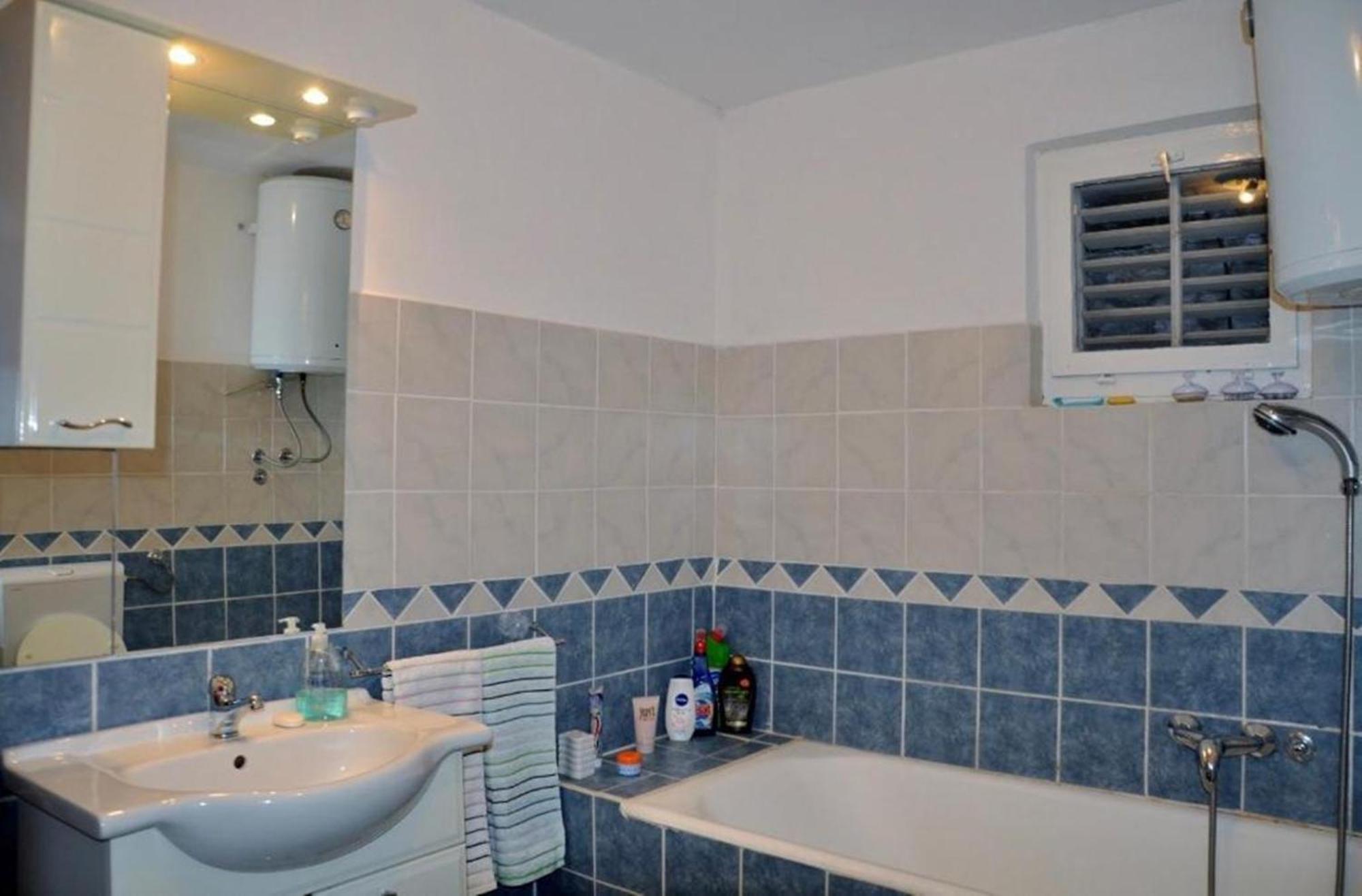 Nice View Apartment Ivanica Екстер'єр фото