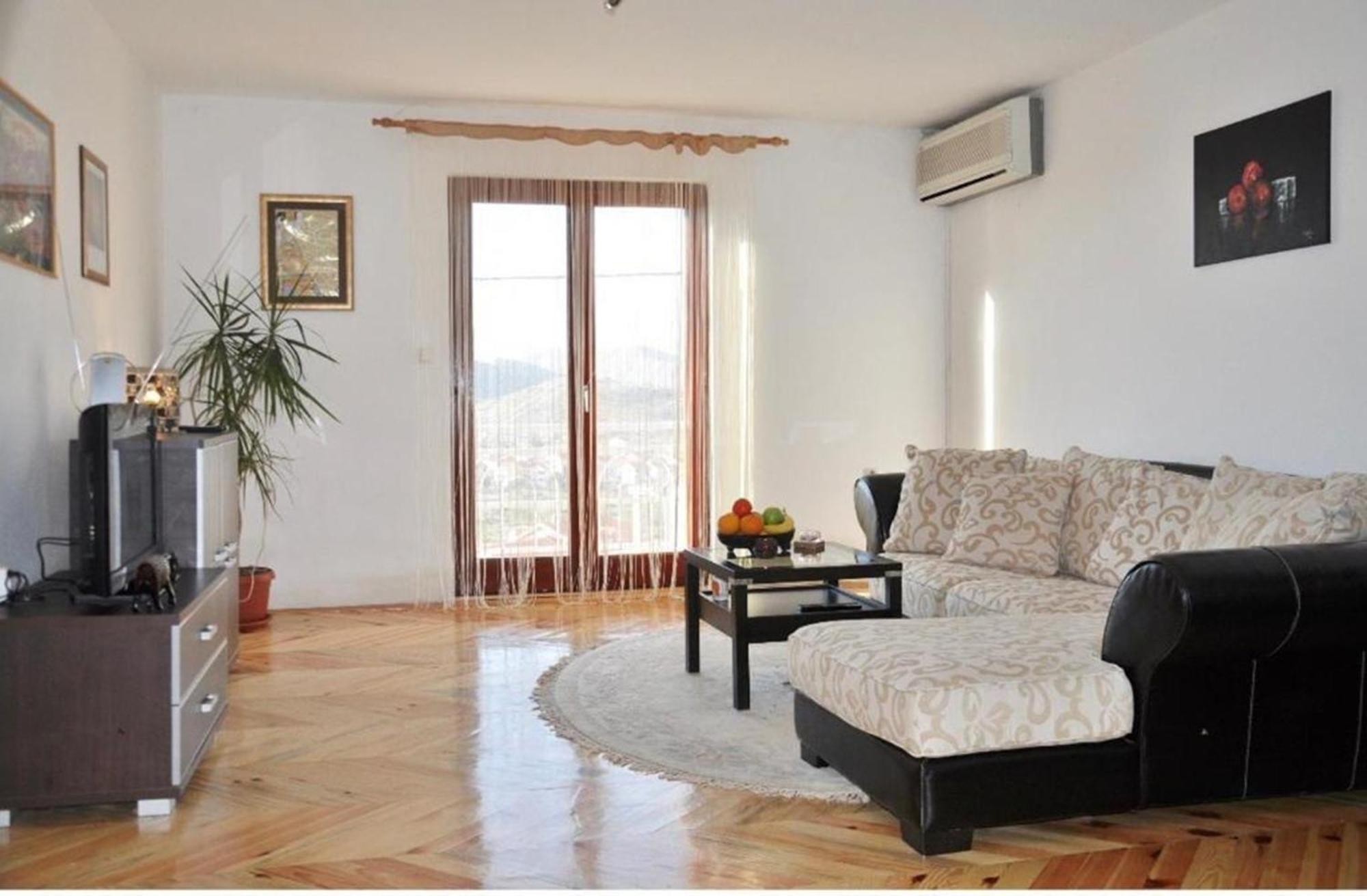 Nice View Apartment Ivanica Екстер'єр фото